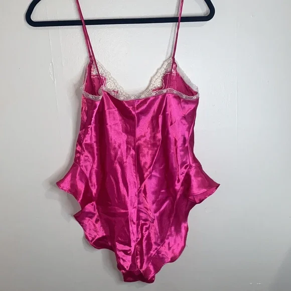 🎱1990’s Vintage Victoria's Secret Gold Label Lace Fushia Teddy! - Picture 10 of 14
